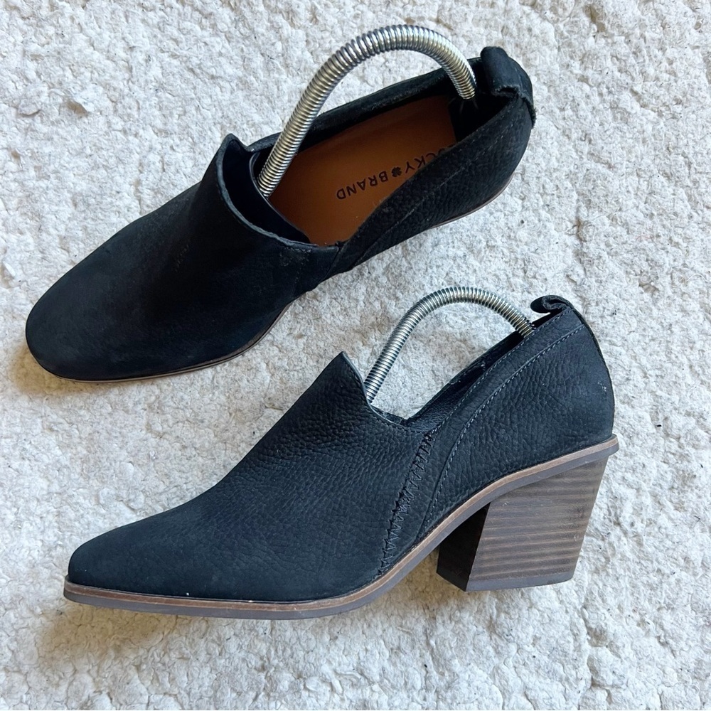 Lucky Brand Vennia Black Suede Booties Size 10 Chelsea Block Heel Ankle Boots